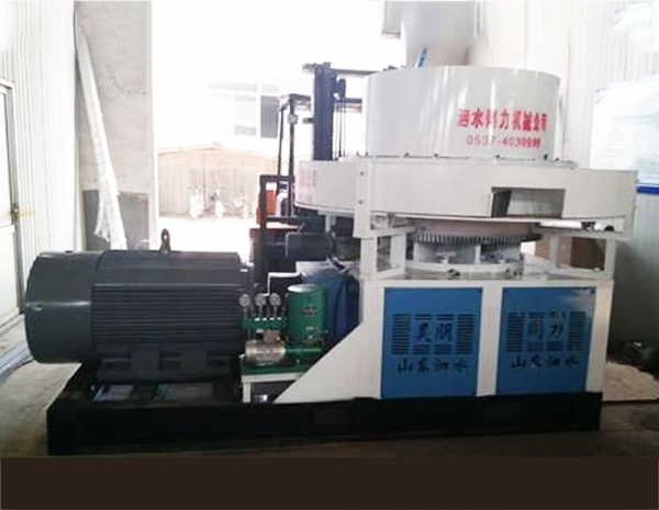 小麥(mai)稭稈壓塊(kuài)機